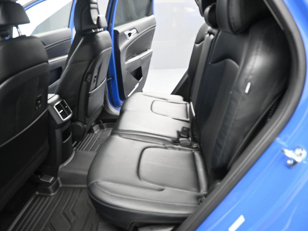 Certified 2026 Kia Sportage EX w/ EX Panorama Roof Package image 16