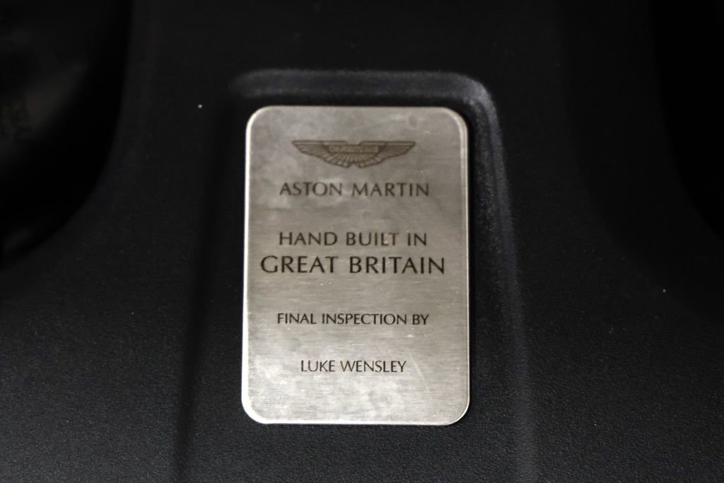 Used 2022 Aston Martin V8 Vantage Roadster image 24