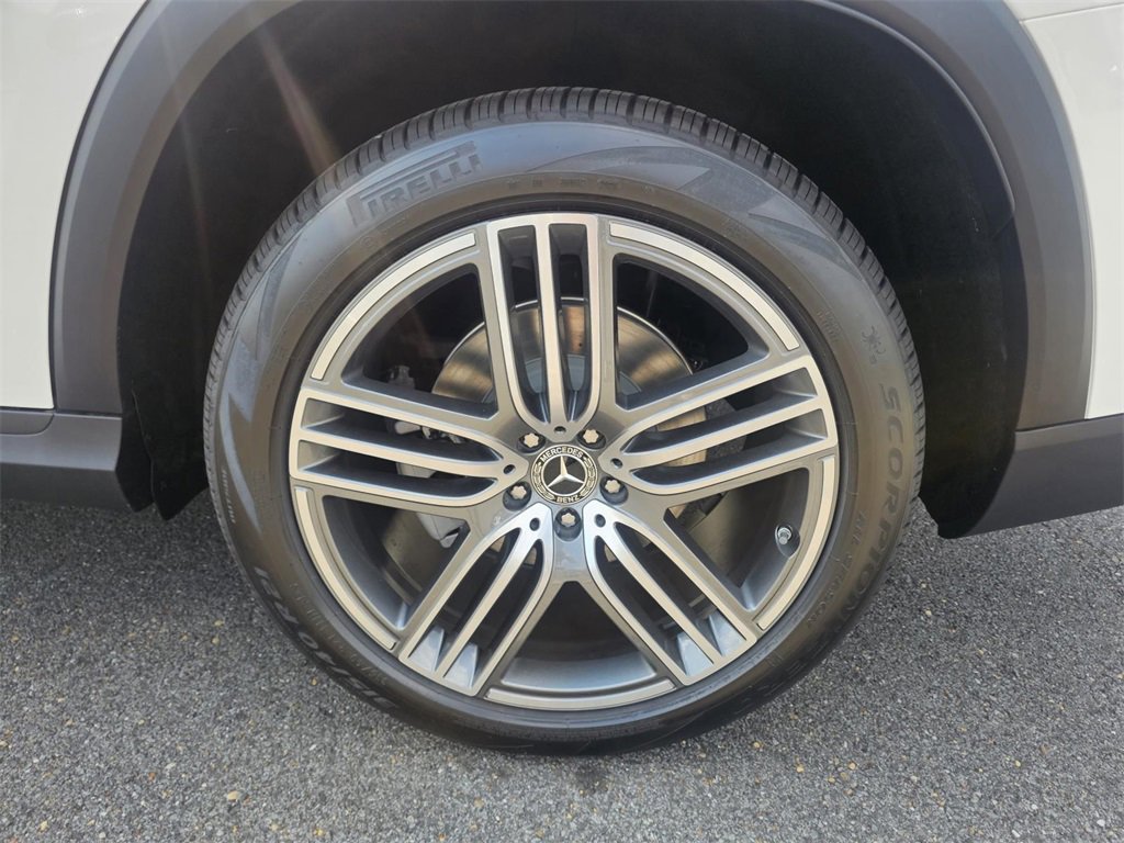 New 2026 Mercedes-Benz GLS 450 4MATIC image 10