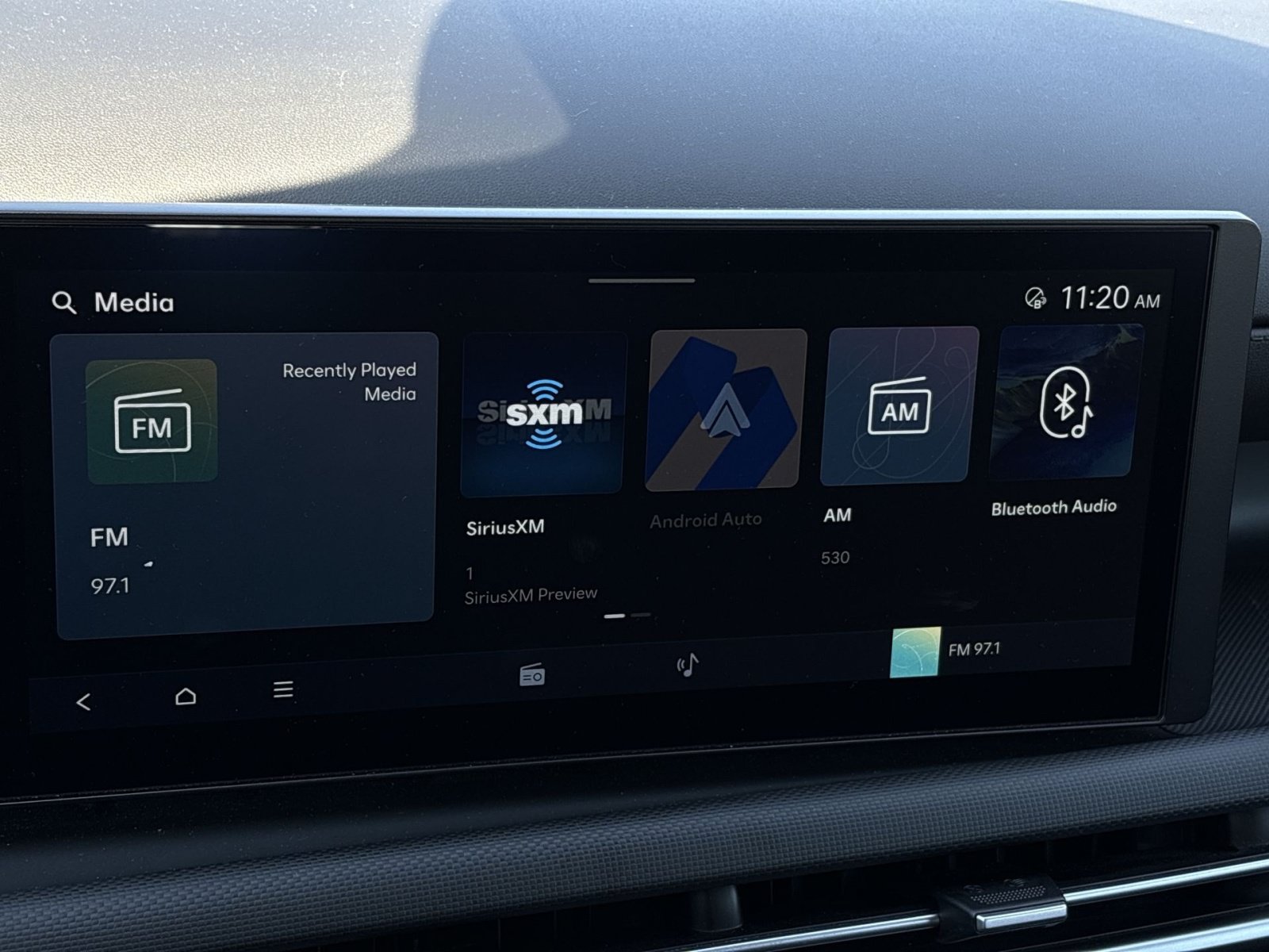 Certified 2025 Hyundai Tucson SE FWD image 18