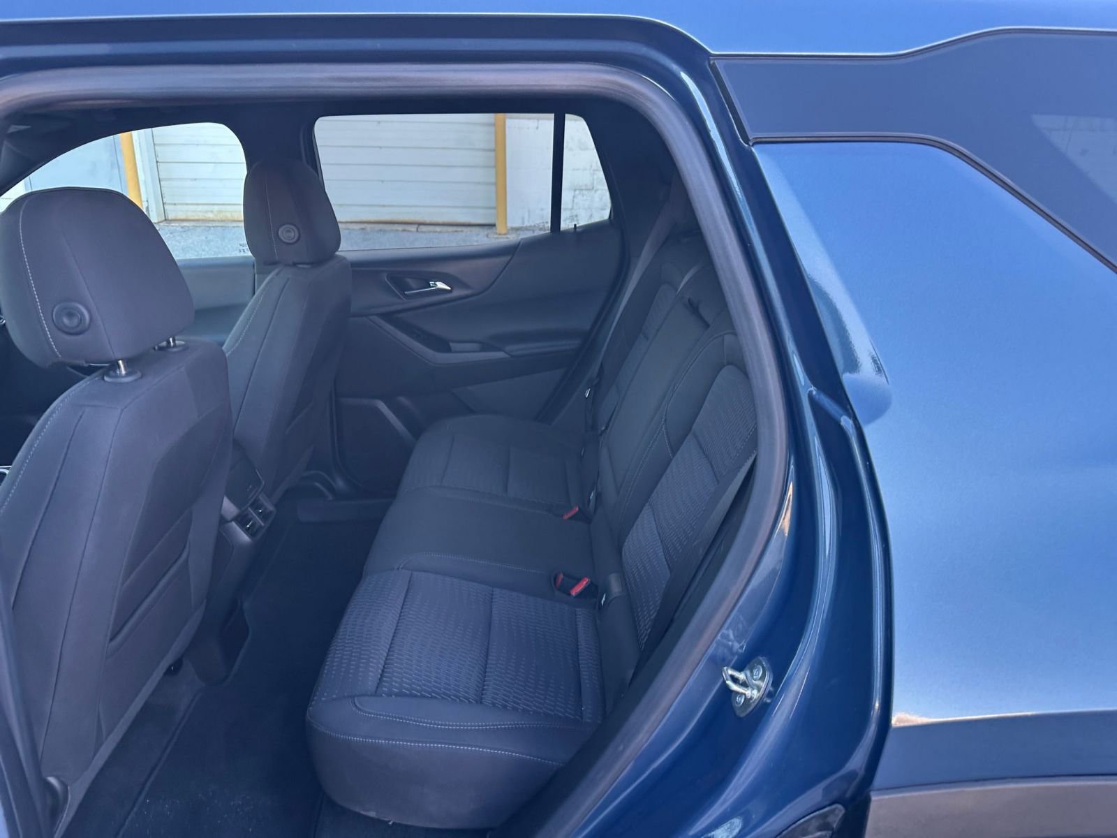 Used 2025 Chevrolet Equinox LT image 24