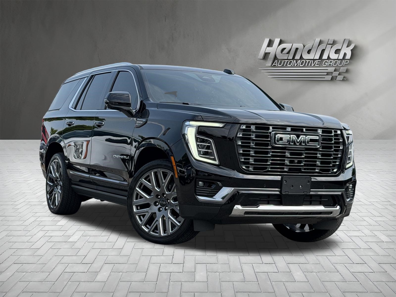 Used 2025 GMC Yukon Denali Ultimate AWD/4WD image 2