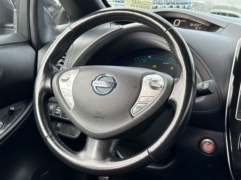 Used 2013 Nissan Leaf SL w/ Premium Pkg image 20