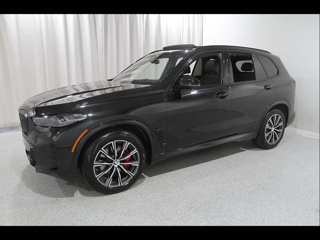 Used 2024 BMW X5 xDrive40i w/ Executive Package AWD/4WD image 3