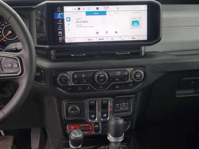 Used 2024 Jeep Wrangler Willys image 31