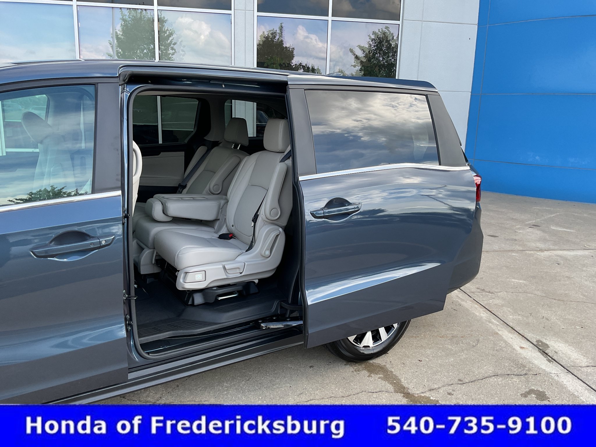 Used 2026 Honda Odyssey EX-L image 16