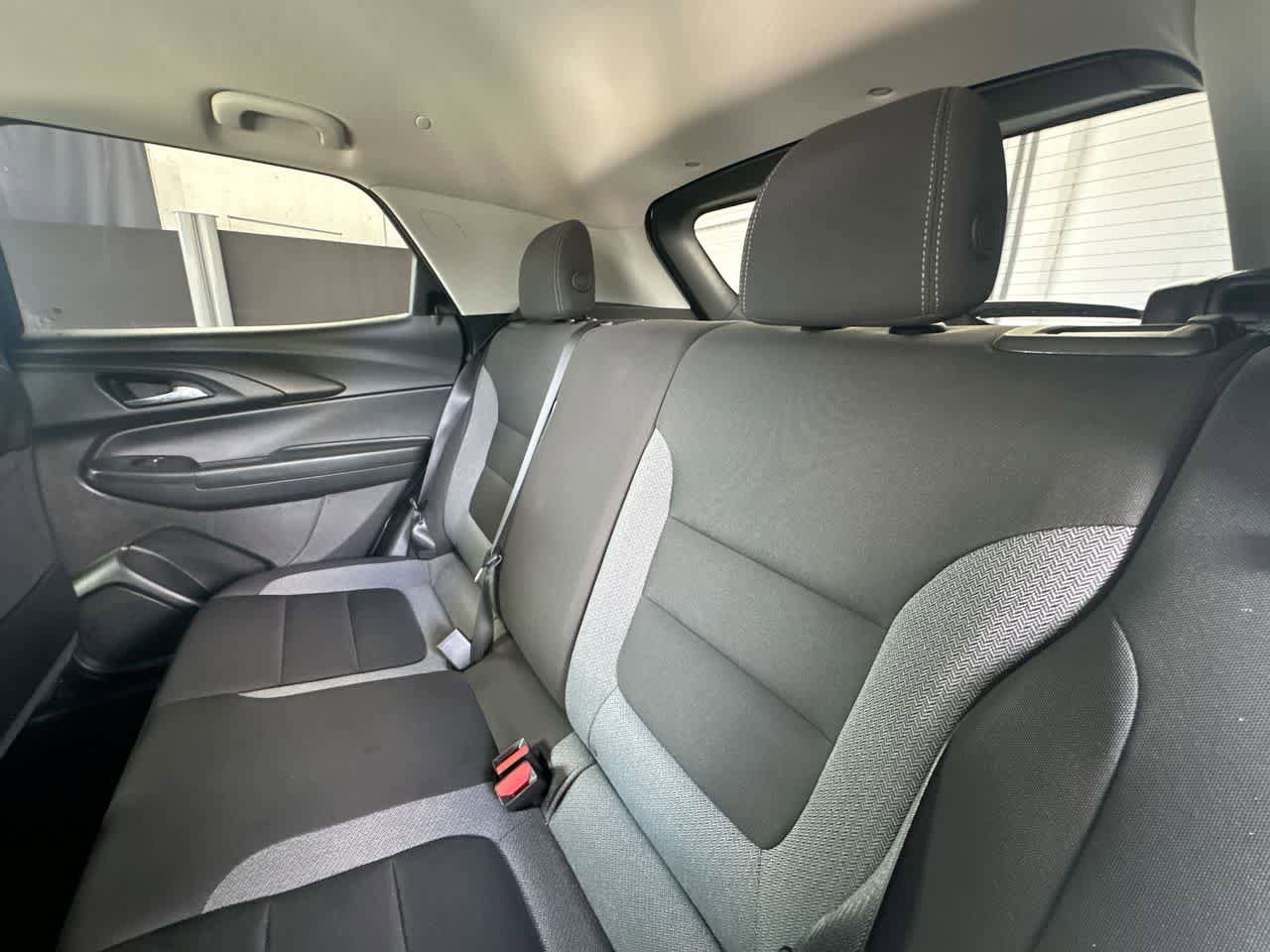 Used 2025 Chevrolet TrailBlazer LT AWD/4WD image 22