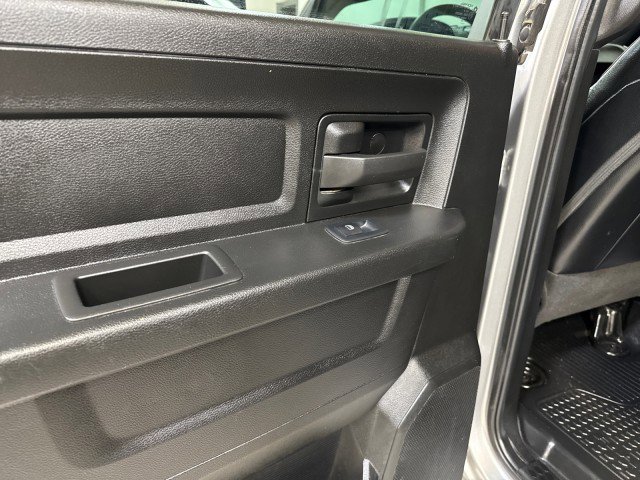 Used 2023 RAM 3500 Tradesman w/ Chrome Appearance Group image 40