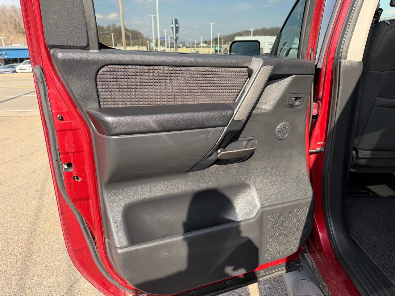 Used 2014 Nissan Titan SV w/ SV Value Truck Package image 19