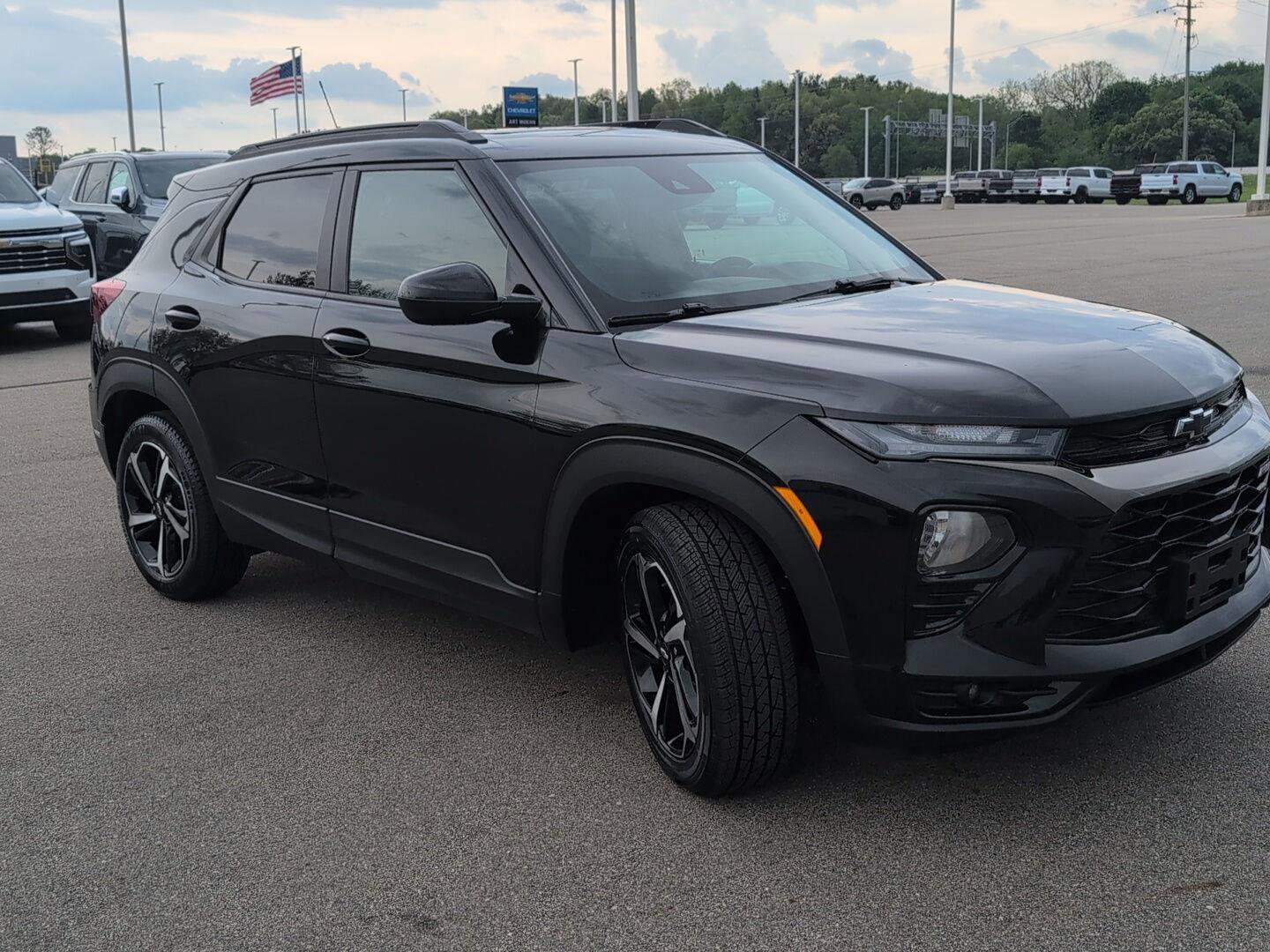 Used 2023 Chevrolet TrailBlazer RS w/ Sun and Liftgate Package FWD image 10