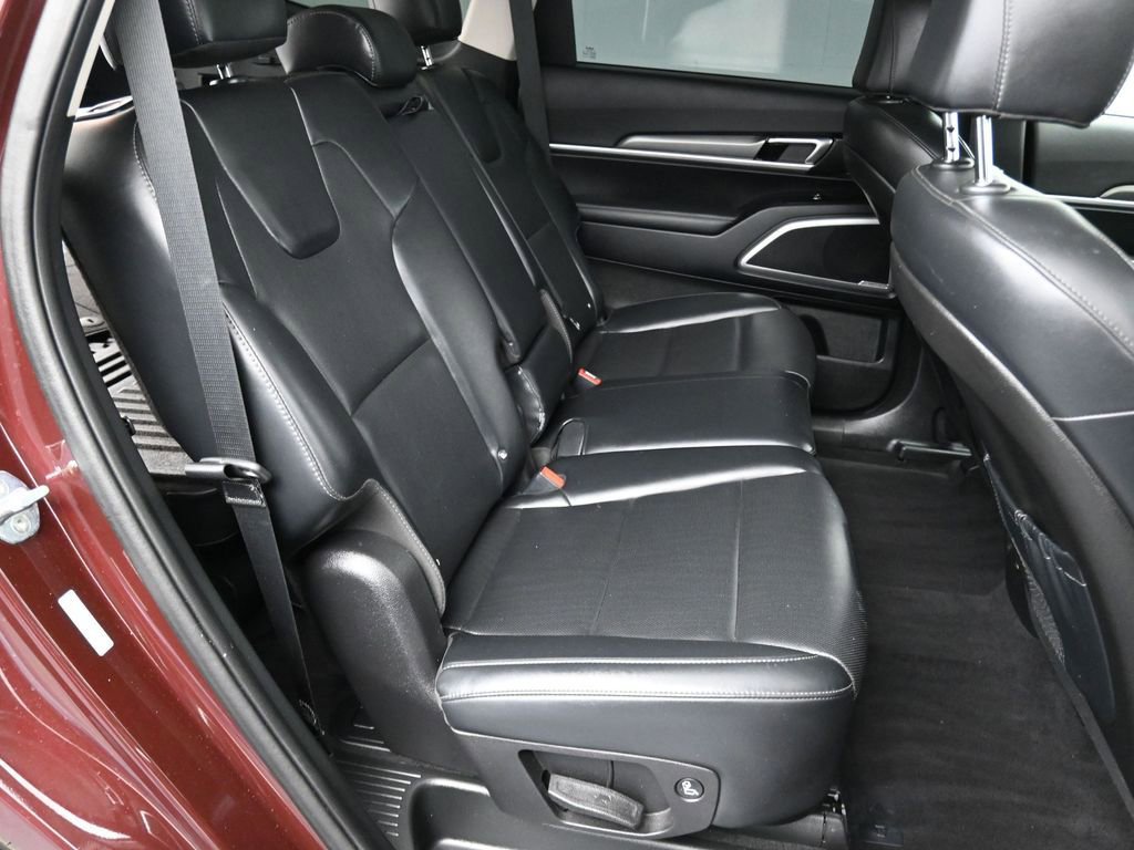 Certified 2022 Kia Telluride LX image 14