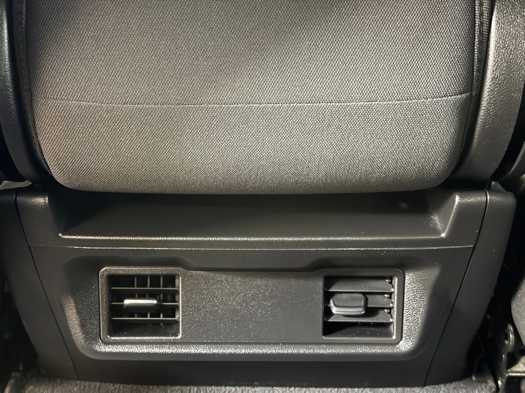 Used 2022 Chevrolet Silverado 1500 Custom image 19