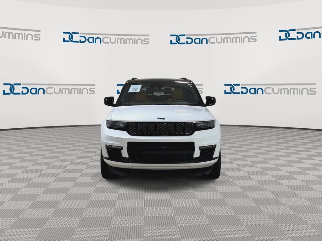 Used 2023 Jeep Grand Cherokee L Summit AWD/4WD image 4