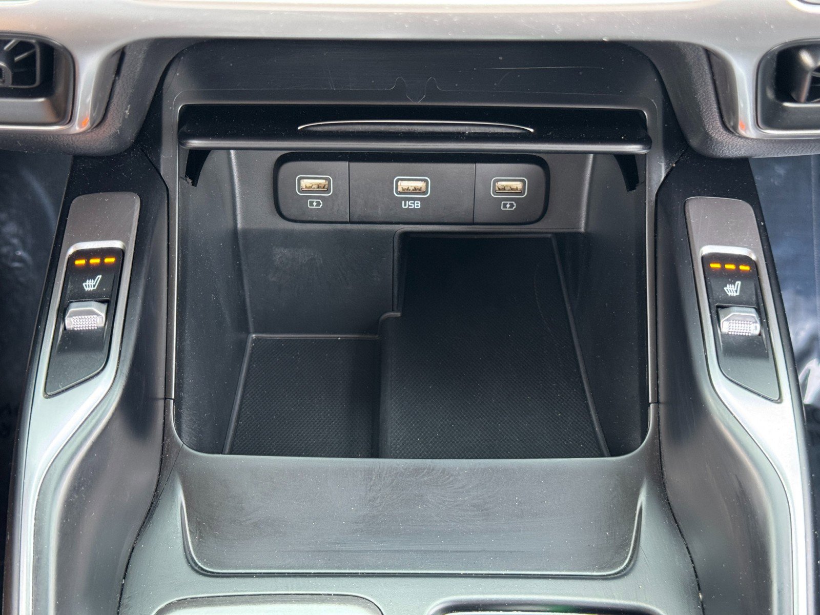 Used 2022 Kia Sorento S w/ Panoramic Sunroof Package FWD image 27