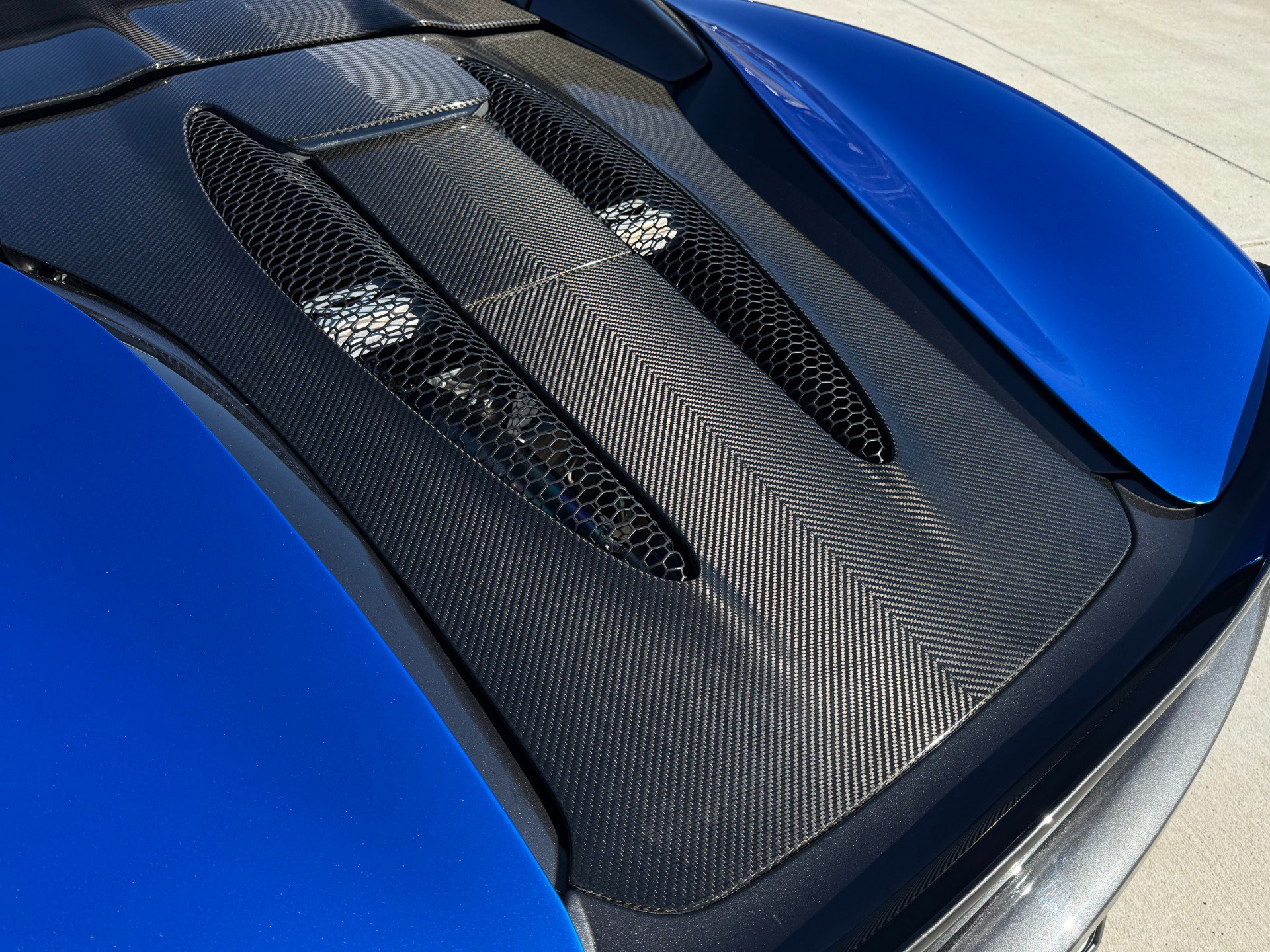 Used 2018 McLaren 570S Spider image 51