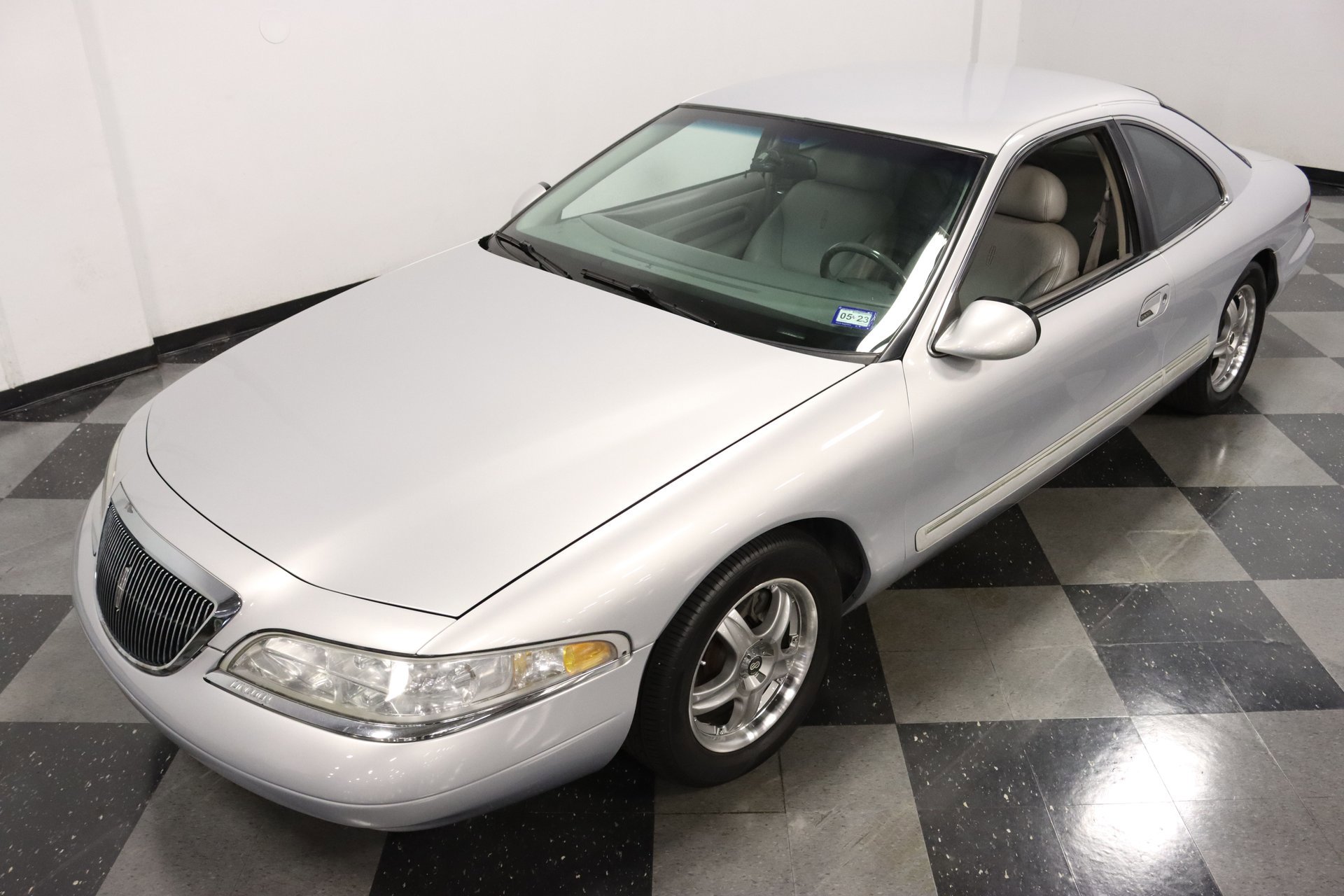 Used 1998 Lincoln Mark VIII image 21