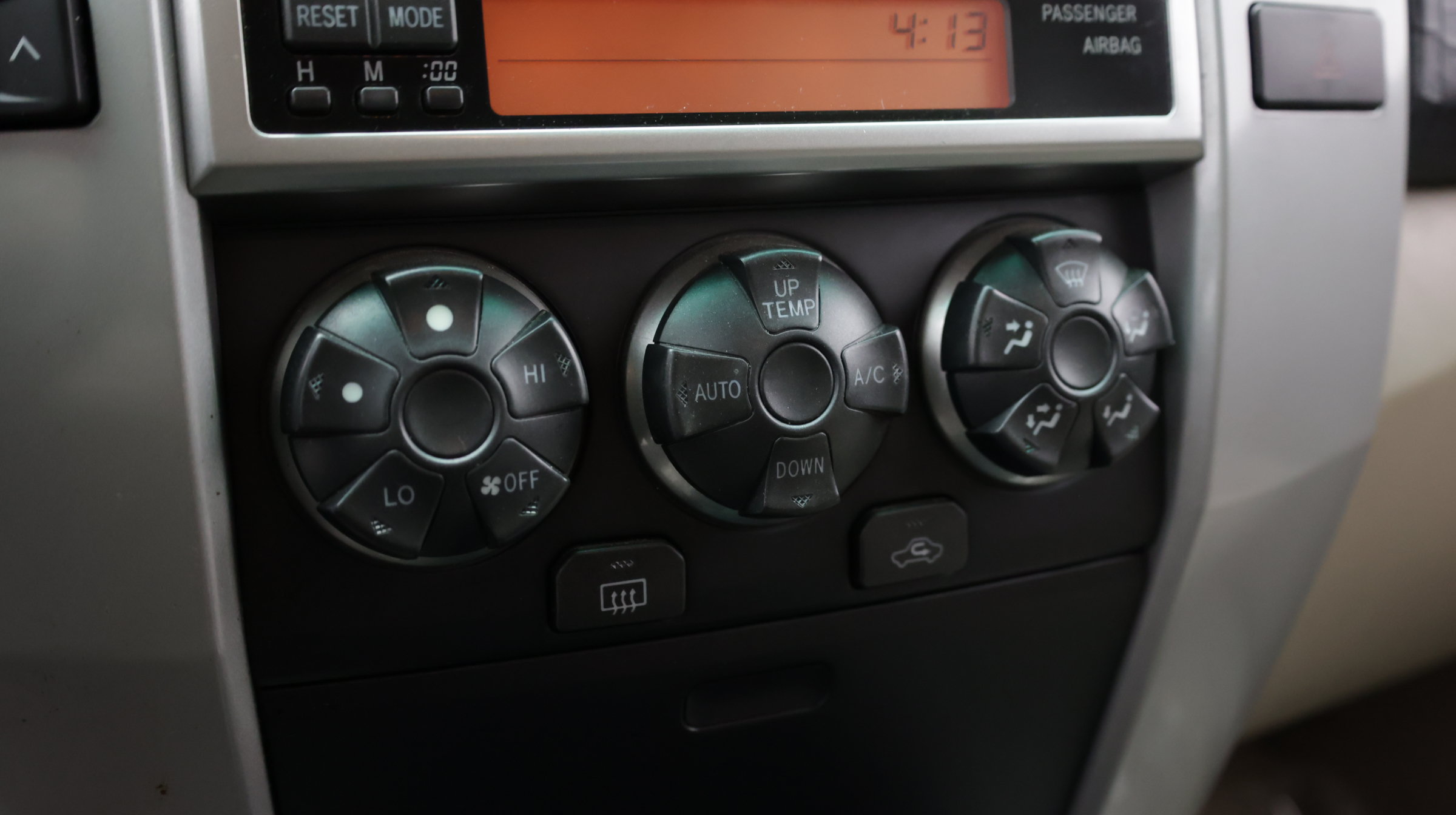 Used 2005 Toyota 4Runner SR5 RWD image 15