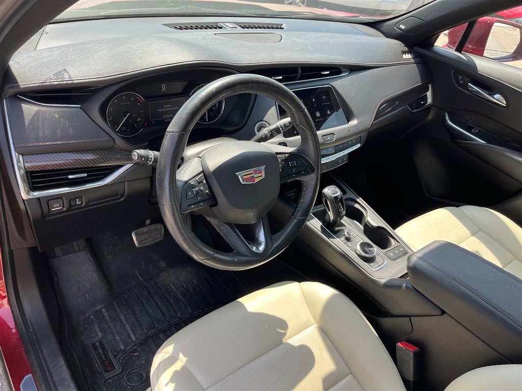 Used 2019 Cadillac XT4 Sport FWD image 2