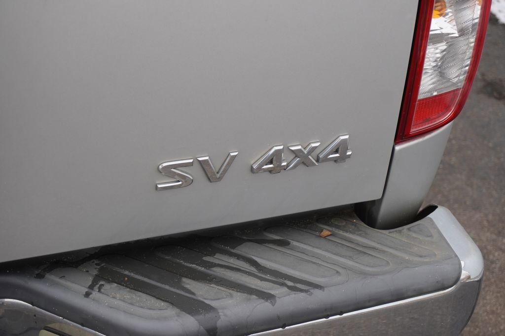 Used 2012 Nissan Frontier SV AWD/4WD image 7