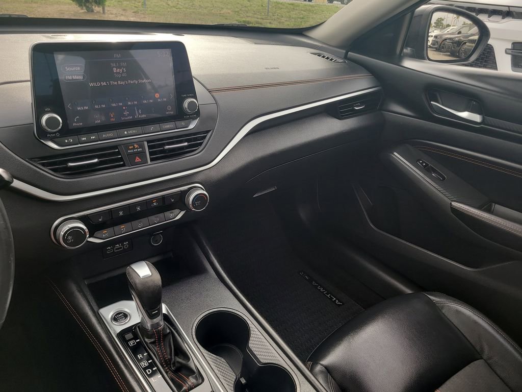 Used 2022 Nissan Altima 2.5 SR w/ Midnight Edition Package FWD image 24