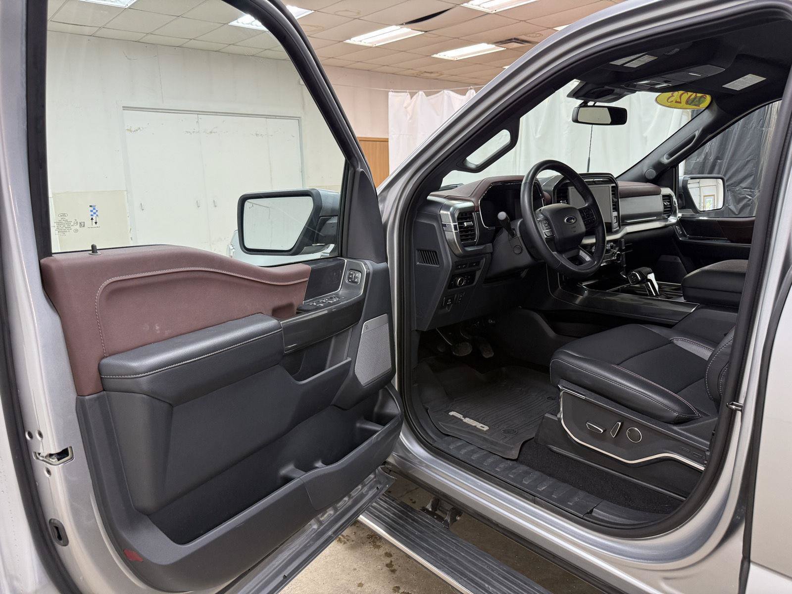 Used 2023 Ford F150 Lariat w/ Equipment Group 502A High AWD/4WD image 9
