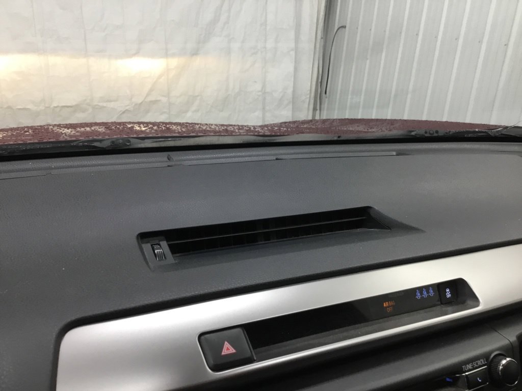 Used 2018 Toyota RAV4 XLE w/ Plus Extra Value Package AWD/4WD image 19