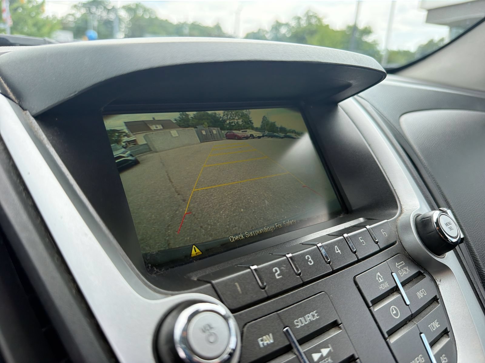 Used 2017 Chevrolet Equinox LT w/ Convenience Package FWD image 29