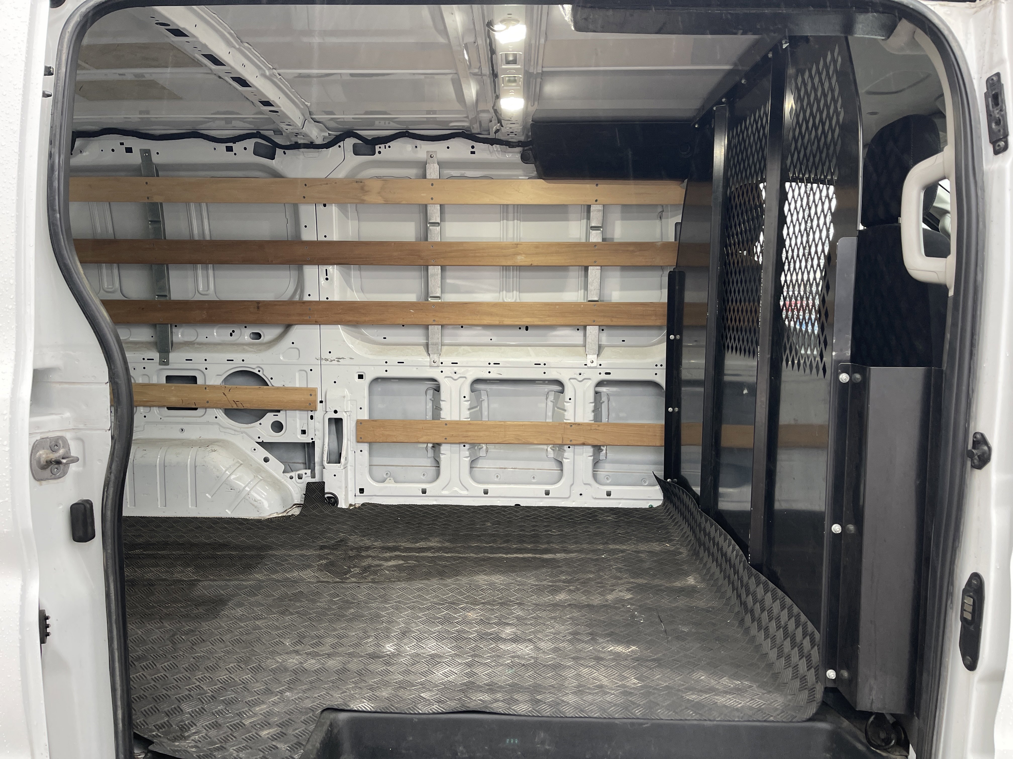 Certified 2023 Ford Transit 250 w/ Exterior Upgrade Package image 11