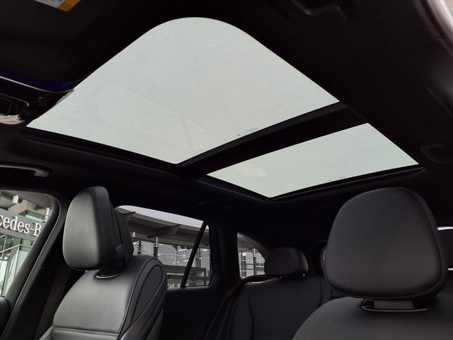 Used 2025 Mercedes-Benz GLC 300 image 15
