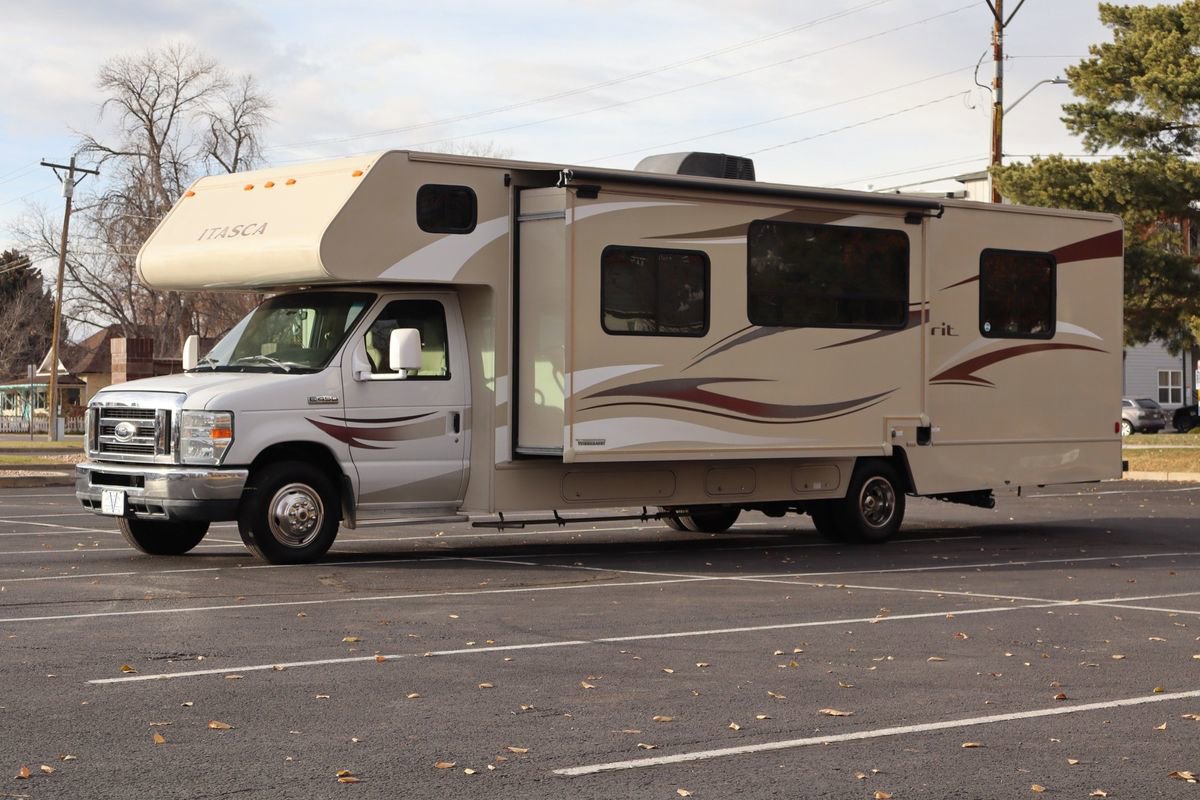 Used 2015 Ford E-450 and Econoline 450 Super Duty w/ Motorhome Prep Package image 11