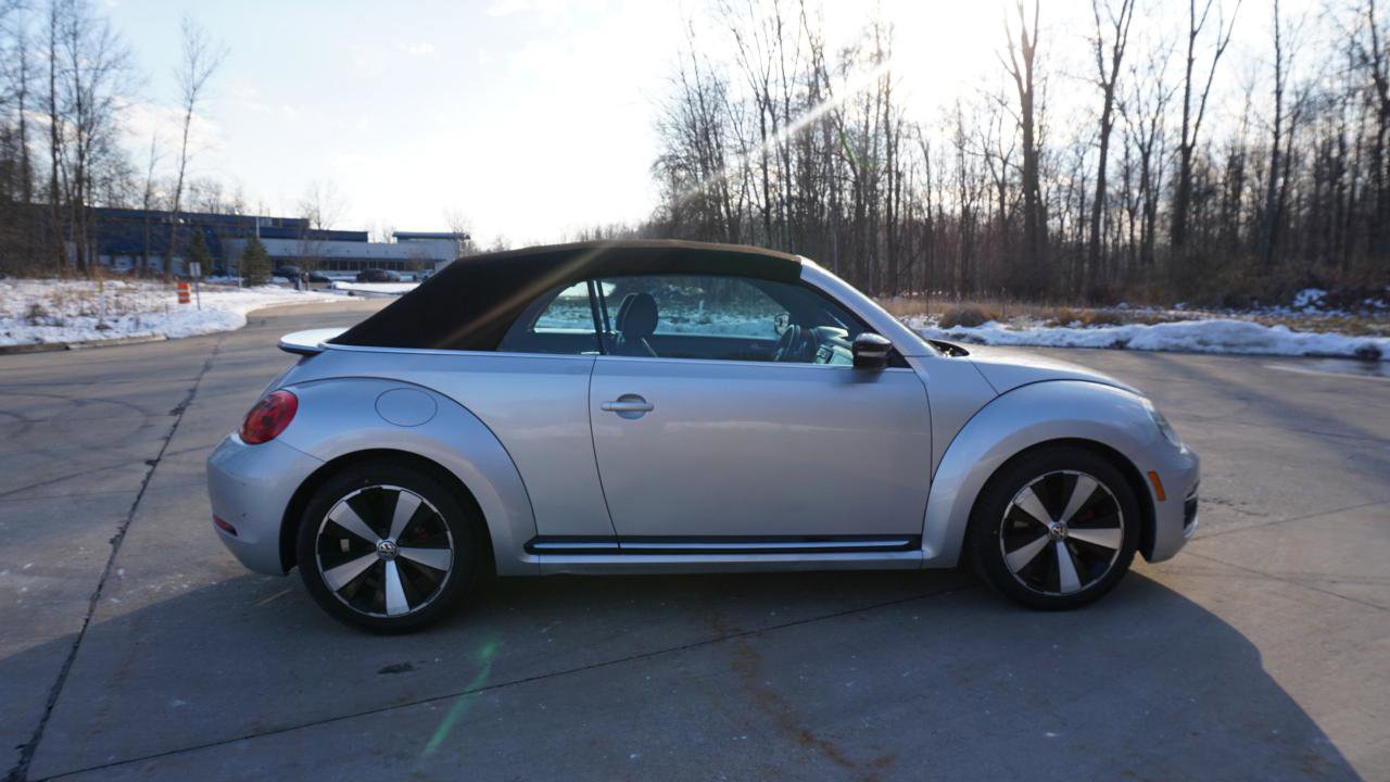 Used 2013 Volkswagen Beetle 2.0T image 15