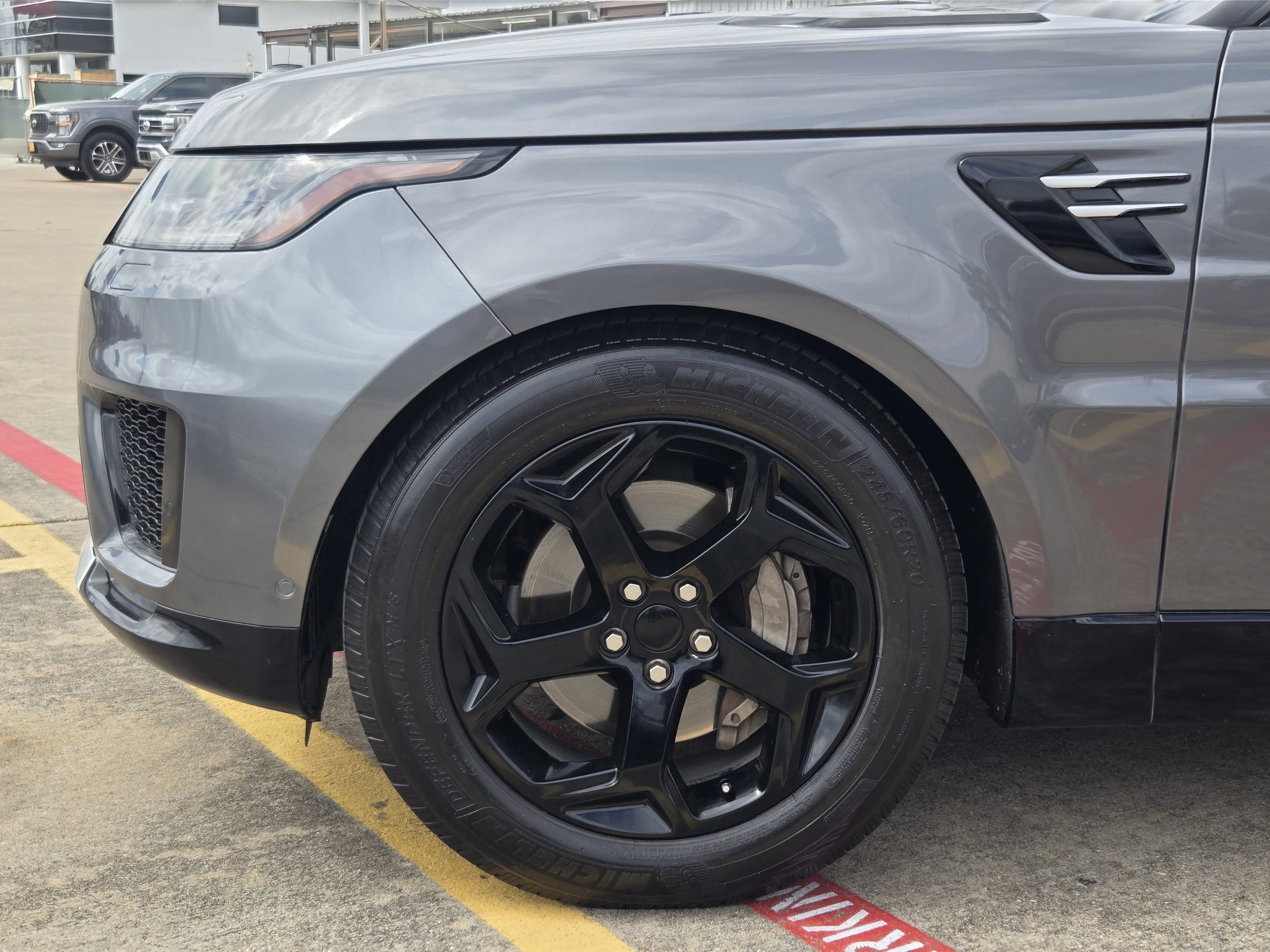 Used 2018 Land Rover Range Rover Sport HSE image 5