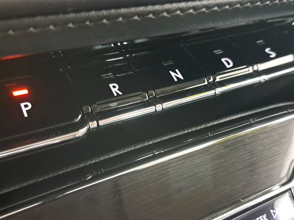 Certified 2022 Lincoln Nautilus FWD w/ Premium Package image 30