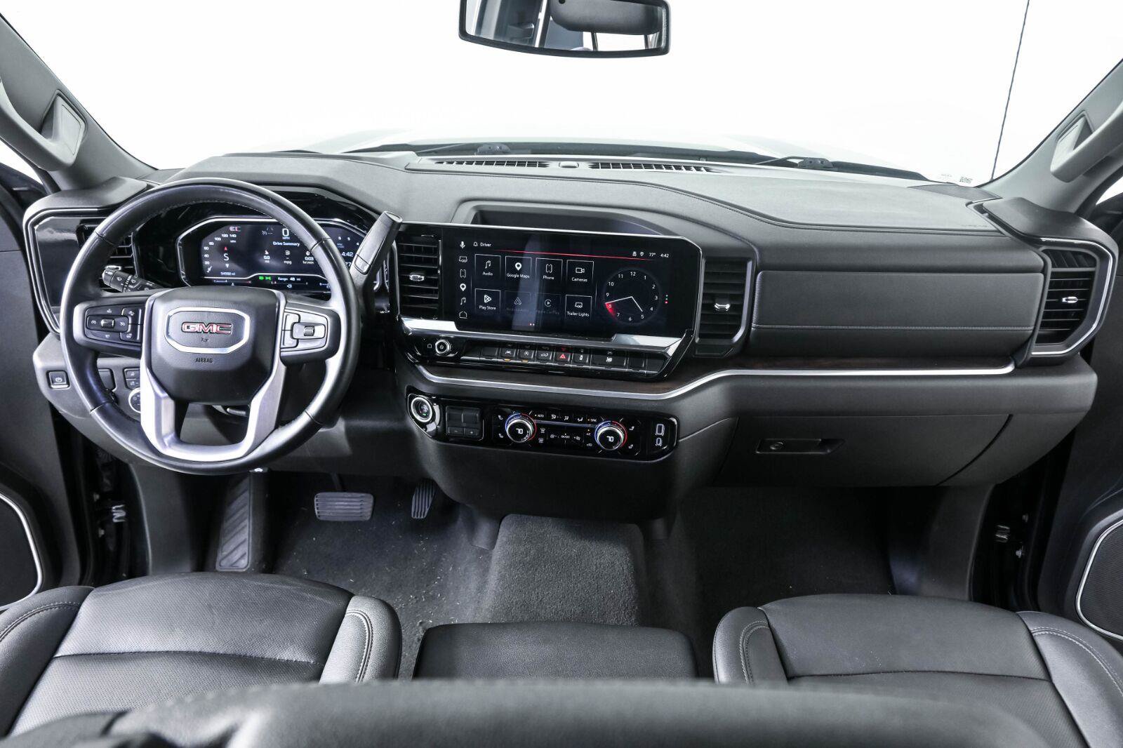 Used 2025 GMC Sierra 1500 SLT RWD image 16