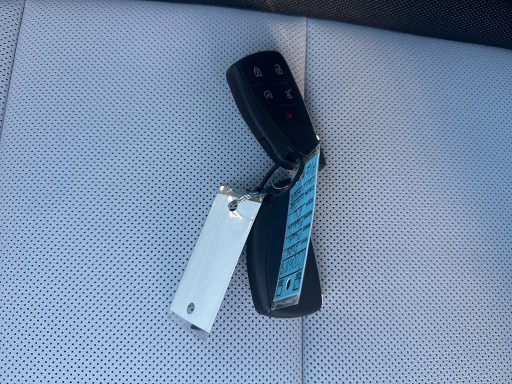 New 2026 Chevrolet Equinox EV LT image 36