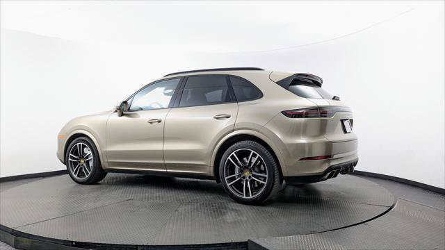 Used 2019 Porsche Cayenne Turbo w/ Premium Plus Package AWD/4WD image 6