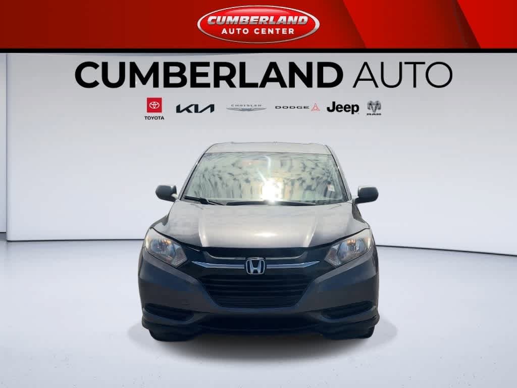 Used 2017 Honda HR-V LX image 3