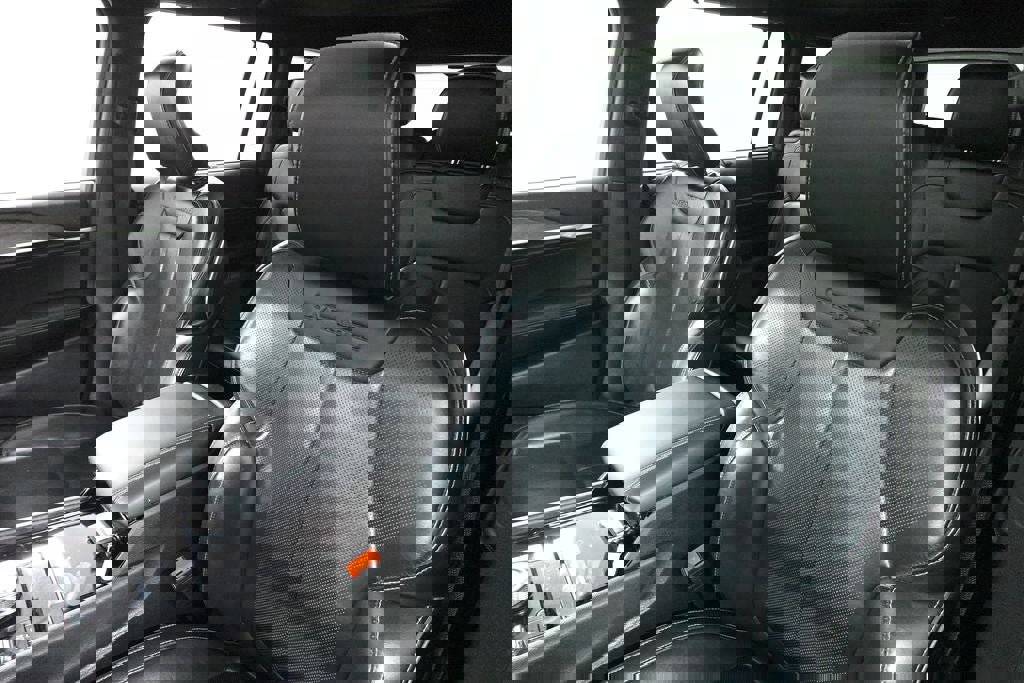 Used 2021 Jeep Grand Cherokee L Overland w/ Luxury Tech Group IV image 12