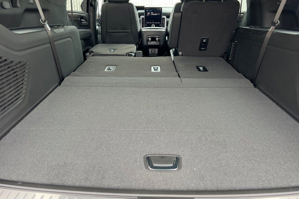New 2026 GMC Yukon XL Denali image 13