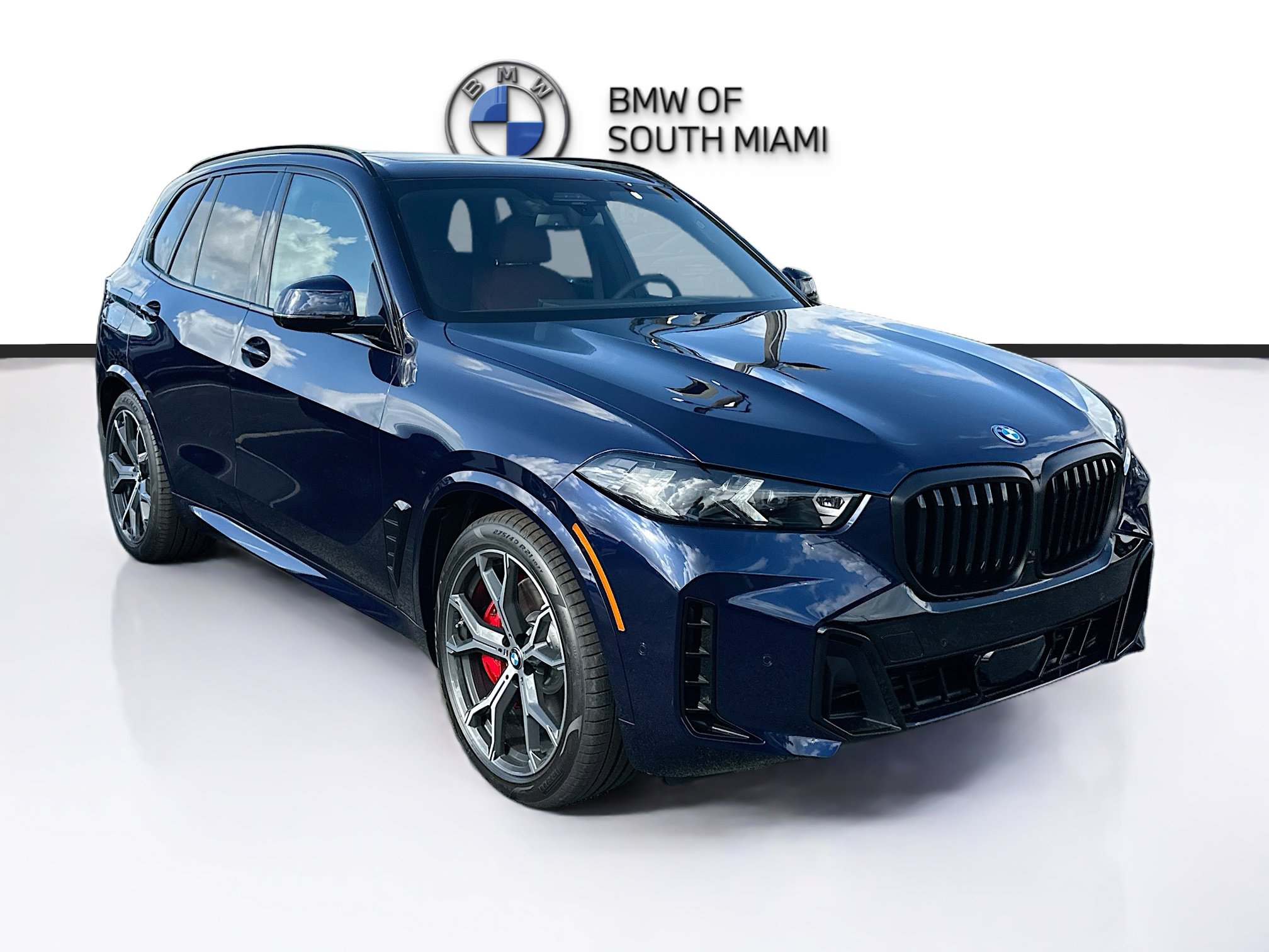 New 2026 BMW X5 xDrive50e w/ M Sport Package AWD/4WD image 1