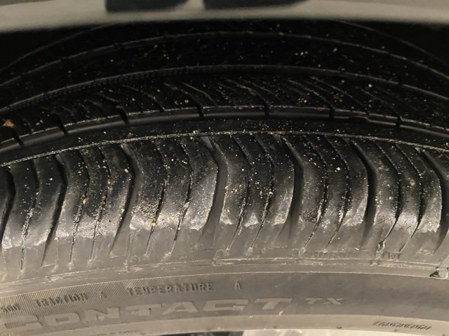 Used 2022 Buick Envision Essence w/ Sport Touring Package image 29