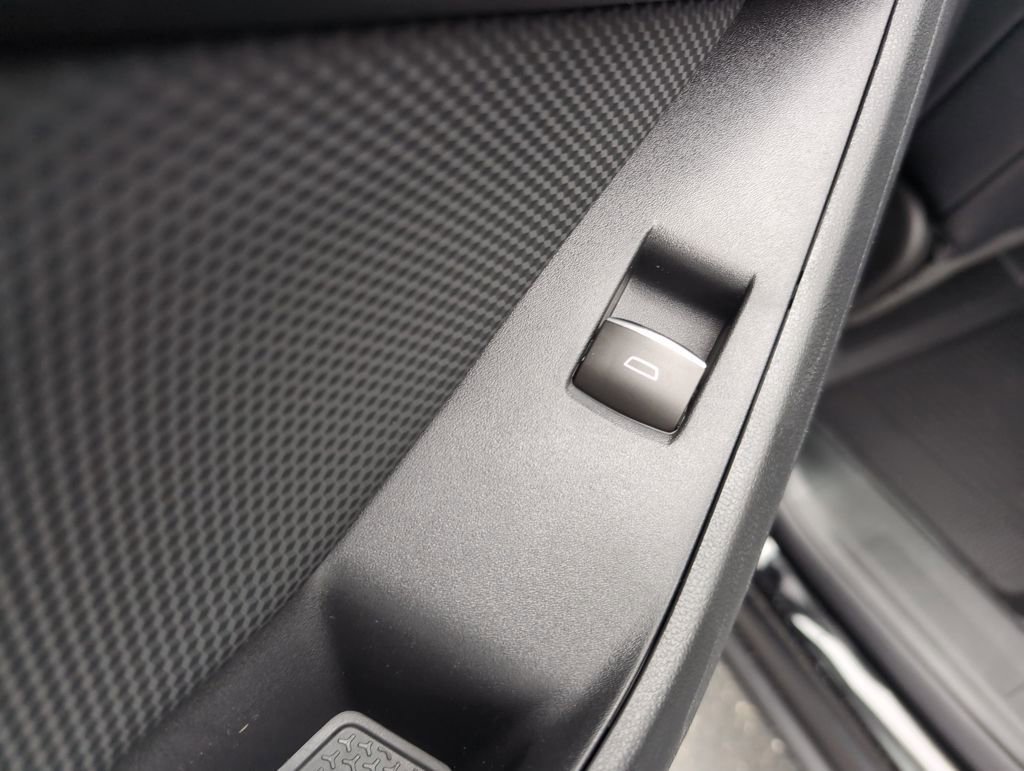 New 2026 Chevrolet Equinox RS w/ Convenience Package III image 11