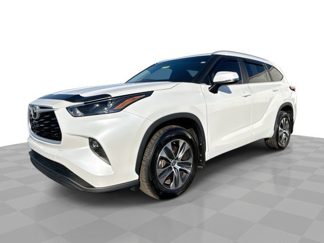 Used 2024 Toyota Highlander XLE