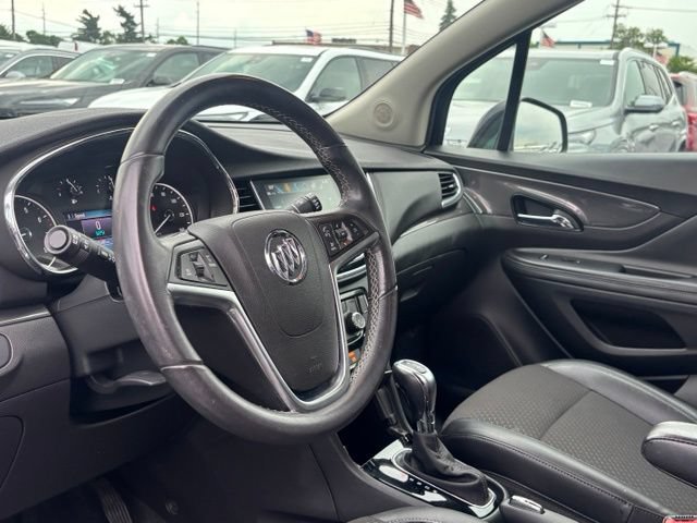 Used 2020 Buick Encore Preferred AWD/4WD image 13