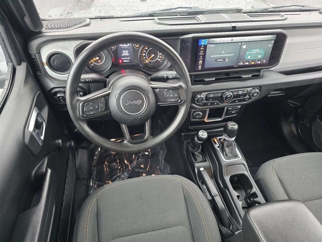 Used 2024 Jeep Gladiator Sport image 25