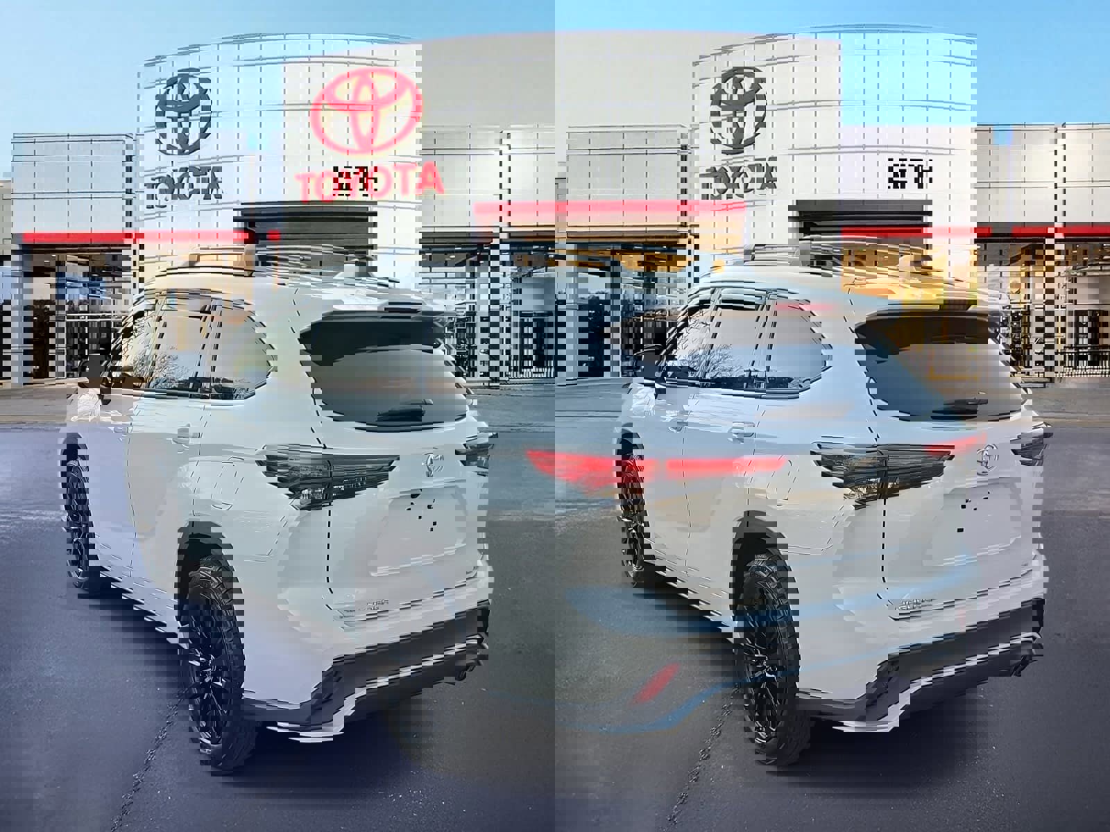 Used 2023 Toyota Highlander XSE image 7