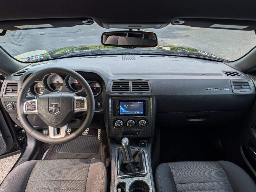Used 2014 Dodge Challenger R/T RWD image 25