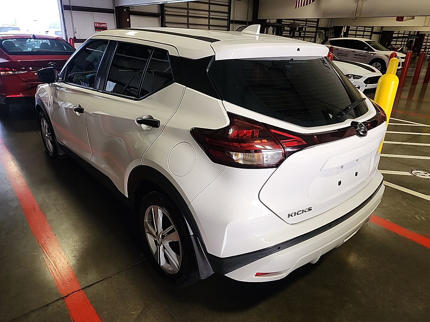 Used 2021 Nissan Kicks S image 2