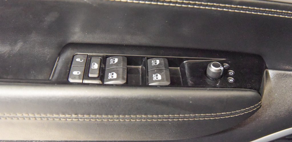 Used 2022 Jeep Wagoneer Series II w/ Rear Seat Video Group 1 image 15