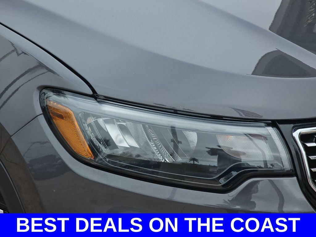 Used 2024 Jeep Compass Limited AWD/4WD image 32